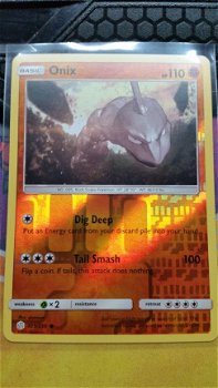 Onix 105/236 (reverse) Sun & Moon: Cosmic Eclipse - 1