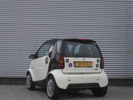 Smart City-coupé - & pure - 1