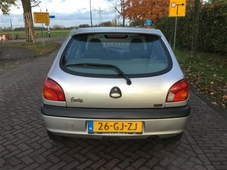 Ford Fiesta - 1.3-16V Century met airco + 1 jaar APK - 1