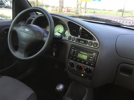 Ford Fiesta - 1.3-16V Century met airco + 1 jaar APK - 1