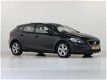 Volvo V40 - 2.0 D4 191 PK 6-Bak Kinetic (BNS) - 1 - Thumbnail