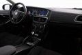 Volvo V40 - 2.0 D4 191 PK 6-Bak Kinetic (BNS) - 1 - Thumbnail