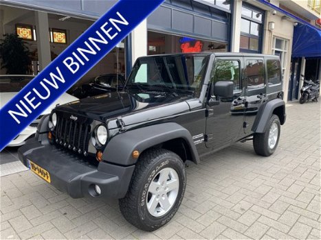 Jeep Wrangler Unlimited - SPORT 2.8 CRD VAN/200 PK/4X4 17500 EX BTW - 1