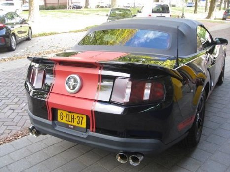 Ford Mustang - USA 4.0 V6 Cabrio - 1