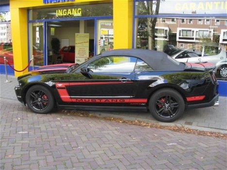 Ford Mustang - USA 4.0 V6 Cabrio - 1