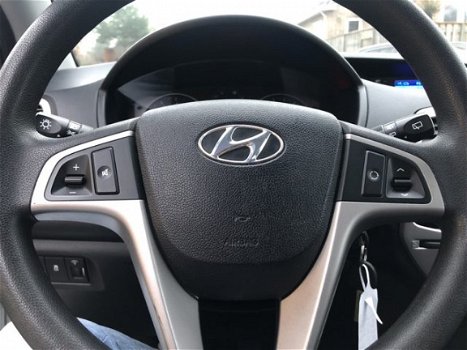 Hyundai i20 - 3DRS 1.2i i-Motion Airco / Audio - 1