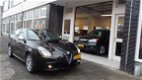 Alfa Romeo Giulietta - 1.4 T Distinctive NETTE EN GOED ONDERHOUDEN ALFA - 1 - Thumbnail
