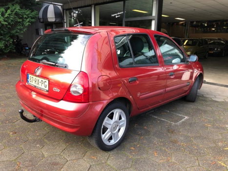 Renault Clio - 1.6-16V Community Airco - 1