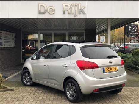 Kia Venga - 1.4 CVVT Vibe | Panoramadak, Navigatie, Camera, Cruise, Climate | NAP | - 1