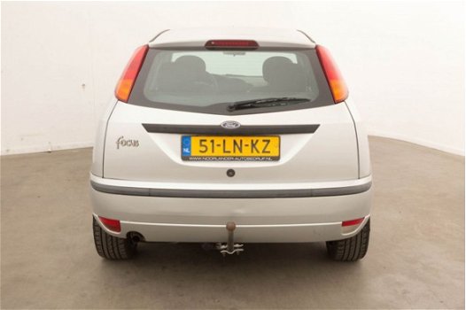 Ford Focus - 1.6 I Trend Koppeling matig - 1