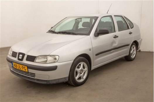 Seat Cordoba - 1.4 16V Airco - 1