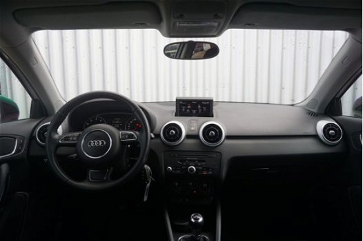 Audi A1 - 1.2 TFSI 86pk Admired + Navigatie + Cruise Control - 1