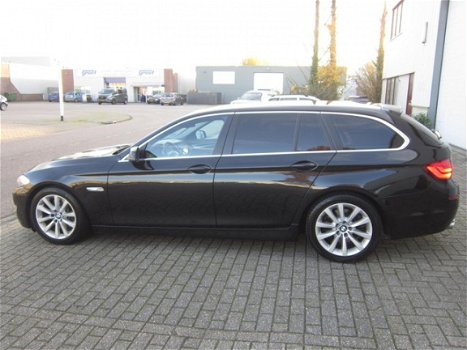 BMW 5-serie Touring - 525d Executive Zeer nette auto, dealer onderhouden nlse auto - 1