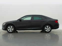 Skoda Superb - 1.6 TDI Active Business 88 kW / 120 pk / Navigatie / Cruise Control / App Connect / T