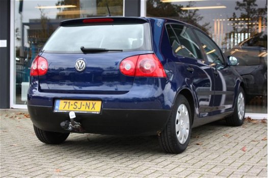 Volkswagen Golf - 1.6 FSI Comfortline | Automaat | Climate control | Panoramadak | Trekhaak | - 1