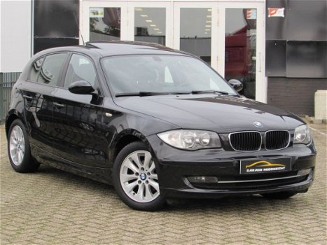 BMW 1-serie - 116i Business Line NAVIGATIE|SCHUIFDAK|ECC/AIRCO|STOELVERWARMING|PDC|USB|18 INCH M-VEL - 1