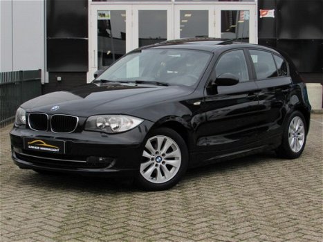 BMW 1-serie - 116i Business Line NAVIGATIE|SCHUIFDAK|ECC/AIRCO|STOELVERWARMING|PDC|USB|18 INCH M-VEL - 1