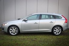 Volvo V60 - T3 Ocean Race, Navi, Leder, 17 Inch