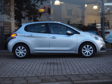 Peugeot 208 - 1.2 PureTech Blue Lease / Navigatie / Cruise control / Bluetooth / USB - 1