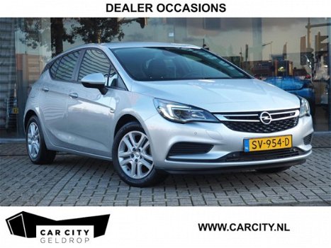 Opel Astra - 1.0 Online Edition / DAB / Camera / Elek. stoelen / Navigatie - 1