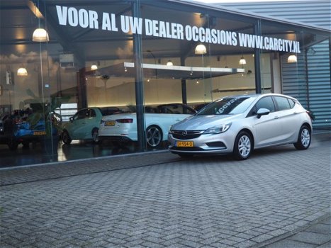 Opel Astra - 1.0 Online Edition / DAB / Camera / Elek. stoelen / Navigatie - 1