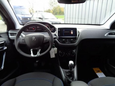 Peugeot 208 - 1.2 PureTech Blue Lease Allure navigatie - 1