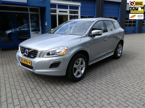 Volvo XC60 - 2.0 D4 FWD R-Design - 1