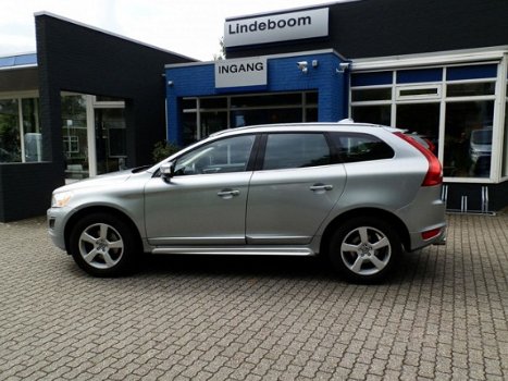 Volvo XC60 - 2.0 D4 FWD R-Design - 1