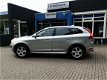 Volvo XC60 - 2.0 D4 FWD R-Design - 1 - Thumbnail