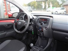 Toyota Aygo - 1.0 VVT-i 72pk 5D x-fun