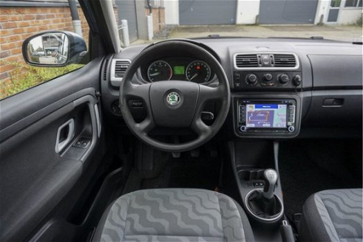 Skoda Fabia Combi - 1.4-16V Ambiente +NAVI+AIRCO+CRUISE+TREKHAAK - 1