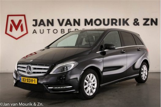 Mercedes-Benz B-klasse - 180 Ambition // XENON // LEDER // AIRCO // CRUISE // NAVI // PDC - 1