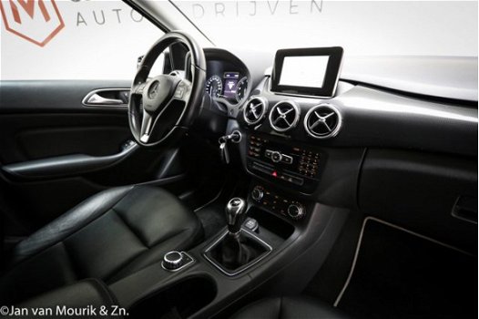 Mercedes-Benz B-klasse - 180 Ambition // XENON // LEDER // AIRCO // CRUISE // NAVI // PDC - 1