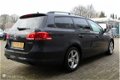 Volkswagen Passat Variant - 1.6 TDI BlueMotion Navi Privacy Glass Lmv - 1 - Thumbnail