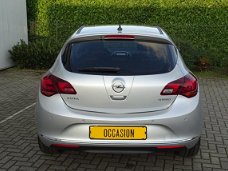 Opel Astra - 1.4 Turbo Cosmo