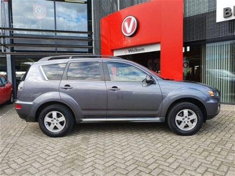 Mitsubishi Outlander - 2.0 Intro Edition Automaat Trekhaak 1600KG Trekgewicht - 1