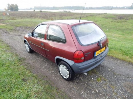 Opel Corsa - 1.4i Swing Nieuwe APK, LAGE KM-STAND - 1