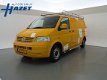 Volkswagen Transporter - 2.5 TDI 130 PK LANG 340 + 2 SCHUIFDEUREN / AIRCO / CRUISE / TREKHAAK - 1 - Thumbnail