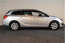 Opel Astra Sports Tourer - 1.4 Turbo Blitz