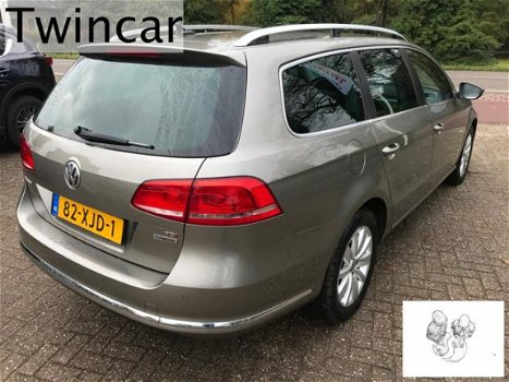 Volkswagen Passat Variant - 1.6 TDI 105pk Exec. Comf NAVI - 1