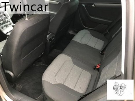 Volkswagen Passat Variant - 1.6 TDI 105pk Exec. Comf NAVI - 1