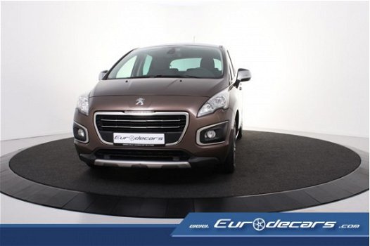 Peugeot 3008 - 1.6 HDi Style *Navigatie*Climate Control*Pdc - 1