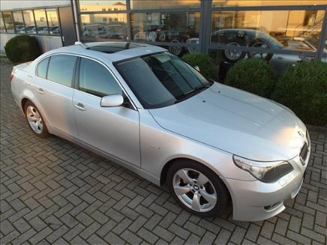 BMW 5-serie - 520i *Youngtimer* 190.000 km vanaf € 73, - P/M - 1