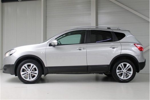 Nissan Qashqai - 1.6 AUTOMAAT Navigatie | Panoramadak | Camera | Xenon | Stoelverwarming - 1