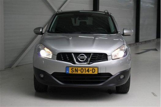 Nissan Qashqai - 1.6 AUTOMAAT Navigatie | Panoramadak | Camera | Xenon | Stoelverwarming - 1