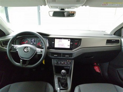 Volkswagen Polo - 1.0 75pk Comfortline 5-Deurs Navigatie | Lichtmetalen velgen | Climate Control | S - 1