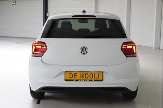 Volkswagen Polo - 1.0 TSI Highline 5-Deurs Navigatie | Climate Control | Stoelverwarming | Licht- en - 1