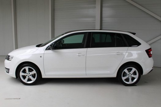 Skoda Rapid Spaceback - 1.2 TSI 125 PK Ambition Airco | Cruise Control | Trekhaak | Panoramadak - 1