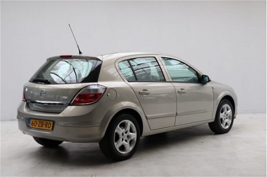 Opel Astra - 1.8 Temptation Airco Electronisch, Cruise Control, Electrische ramen, Zeer netjes - 1