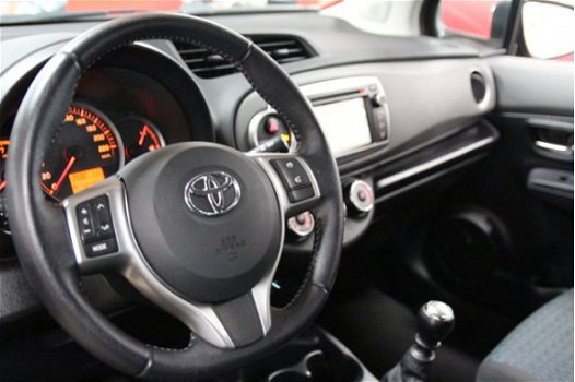 Toyota Yaris - 1.3 VVT-i Aspiration - 1
